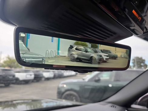 New 2026 Land Rover Range Rover SV image 34