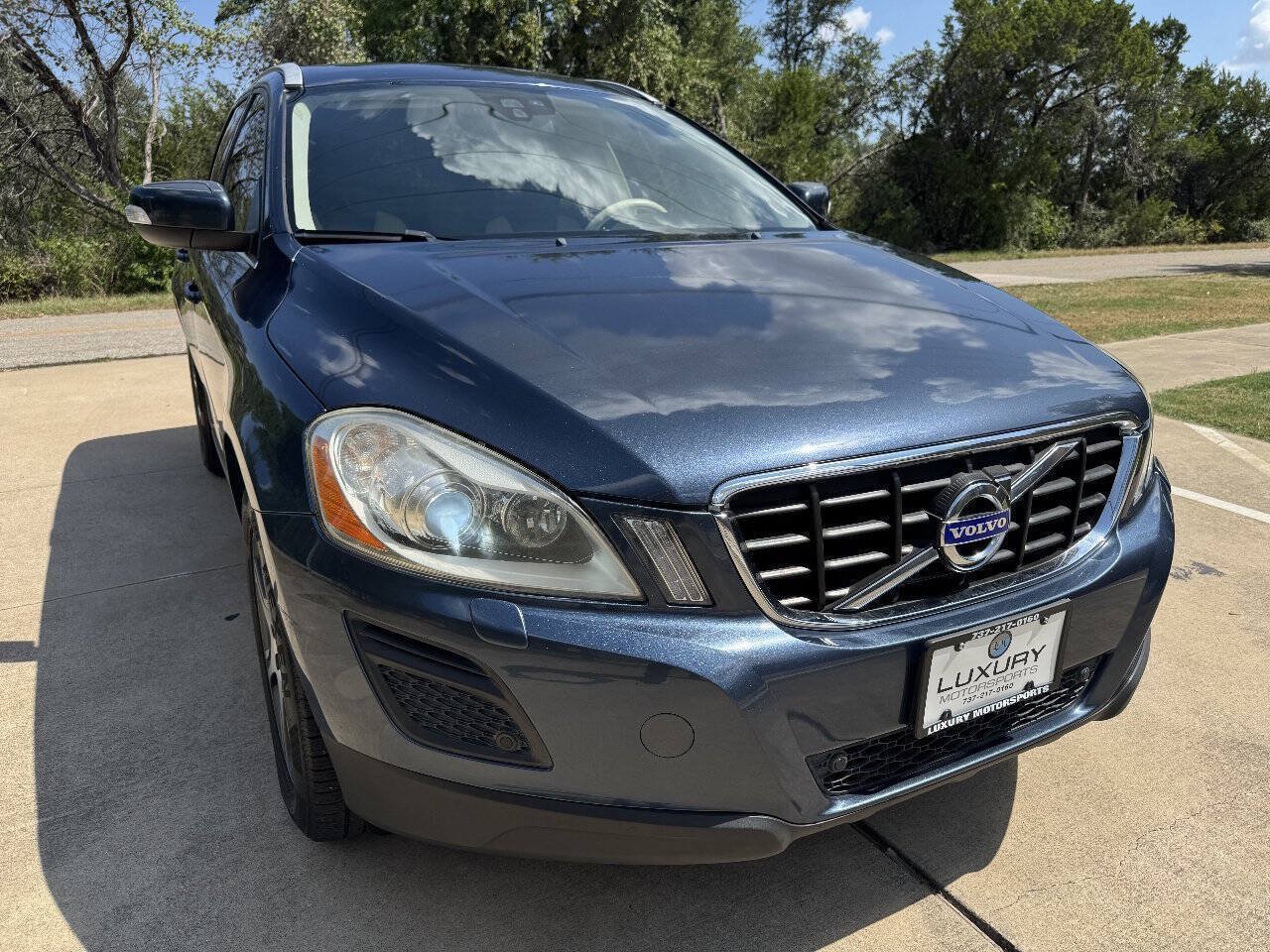Used 2012 Volvo XC60 T6 AWD/4WD image 3
