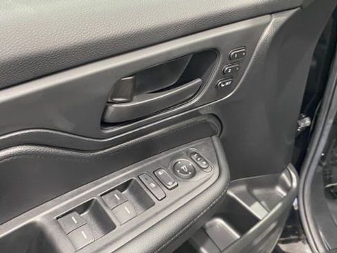 Used 2025 Honda Odyssey Sport-L image 15