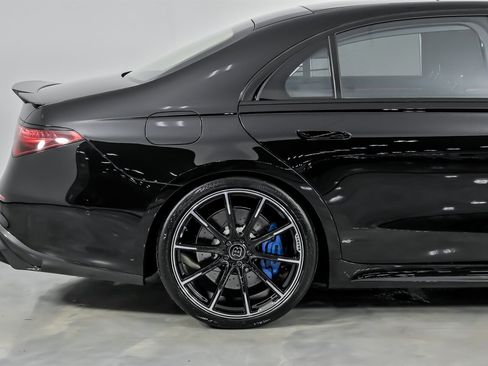 Used 2024 Mercedes-Benz S 63 AMG S image 18