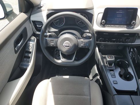 Certified 2023 Nissan Rogue SV image 16