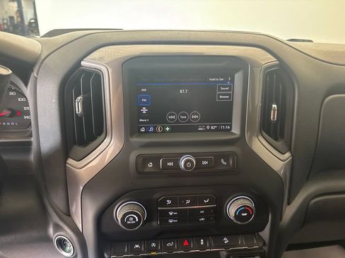 Used 2022 Chevrolet Silverado 1500 Custom Trail Boss w/ LPO, Dark Essentials Package AWD/4WD image 30