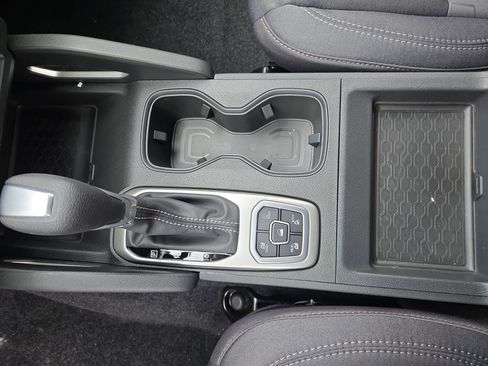 New 2026 Nissan Frontier SV w/ SV Convenience Package AWD/4WD image 22