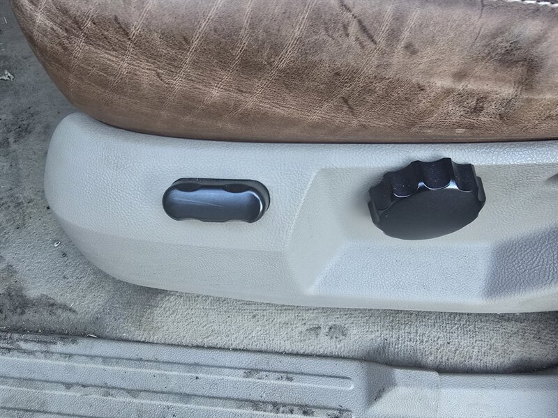 Used 2006 Ford Expedition King Ranch AWD/4WD image 23