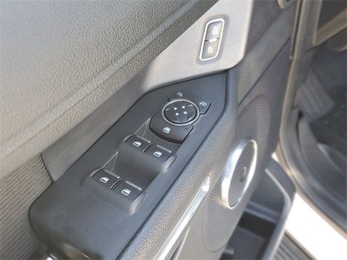 Used 2020 Ford Expedition XLT image 19