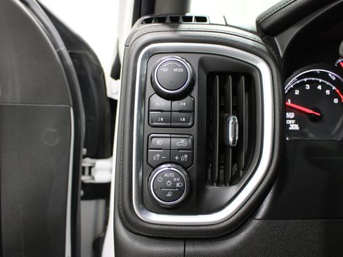 Used 2021 Chevrolet Silverado 1500 LTZ w/ LTZ Premium Package AWD/4WD image 9