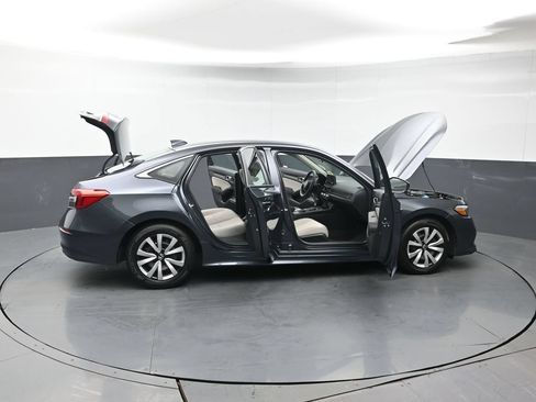 Used 2023 Honda Civic LX image 48