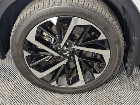 Used 2024 Mitsubishi Outlander SE AWD/4WD image 8