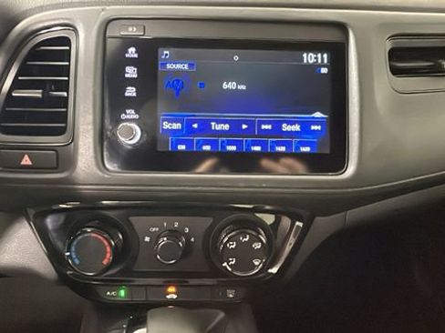 Used 2022 Honda HR-V Sport image 23