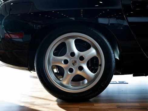 Used 1994 Porsche 928 GTS RWD image 6