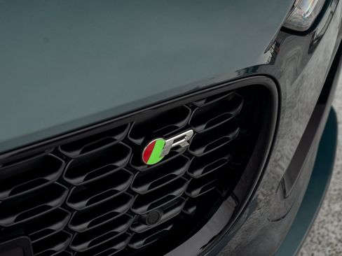 Used 2023 Jaguar F-TYPE R AWD/4WD image 9