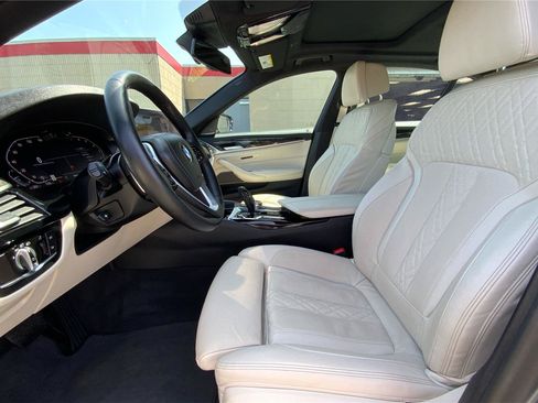 Used 2021 BMW 540i w/ Premium Package RWD image 10
