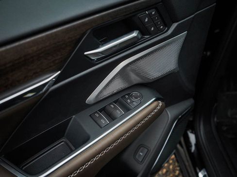 New 2026 GMC Acadia Denali Ultimate w/ LPO, Floor Liner Package image 20