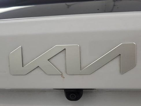Certified 2023 Kia Sorento S FWD image 8