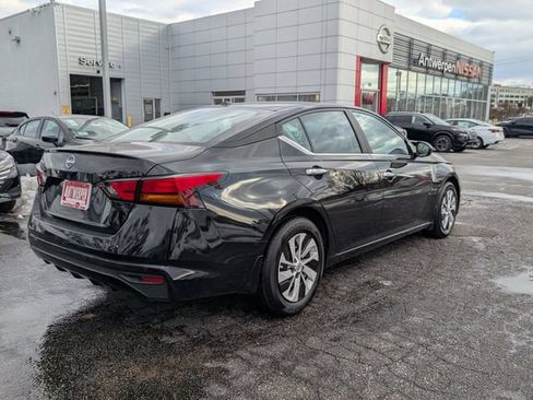 Certified 2025 Nissan Altima 2.5 S FWD image 3