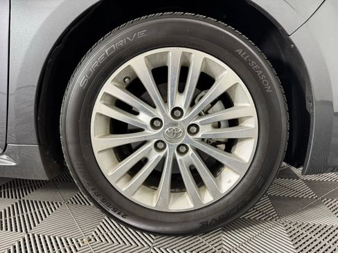 Used 2013 Toyota Avalon Limited image 47