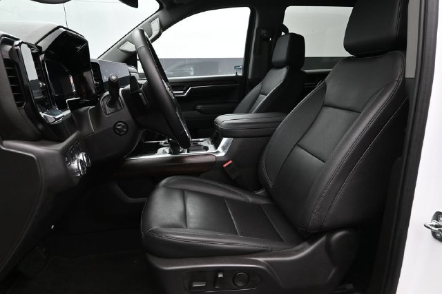 Used 2023 GMC Sierra 1500 SLT w/ SLT Premium Plus Package AWD/4WD image 10
