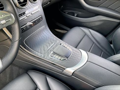 Used 2022 Mercedes-Benz GLC 300 image 14