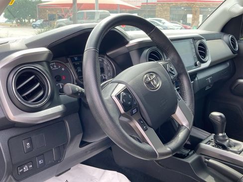 Certified 2023 Toyota Tacoma SR5 image 9