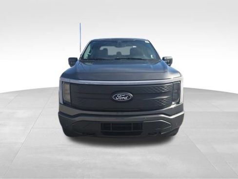 New 2025 Ford F150 Lightning Flash AWD/4WD image 9