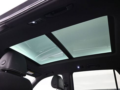 Used 2022 Volkswagen Atlas Cross Sport SEL R-Line w/ Cross Sport MDO Package image 23