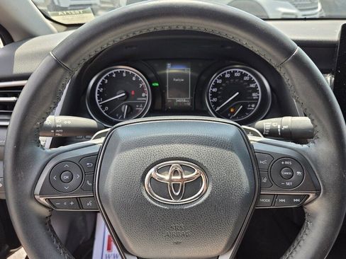 Used 2022 Toyota Camry SE w/ Convenience Package FWD image 24