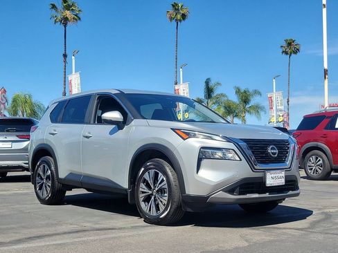 Used 2023 Nissan Rogue SV image 30
