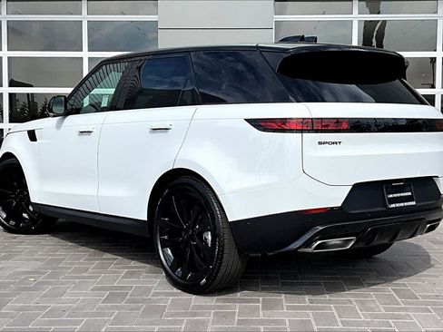 New 2026 Land Rover Range Rover Sport SE AWD/4WD image 3