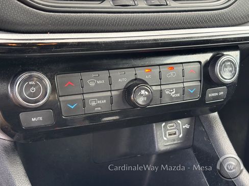 Used 2023 Jeep Compass Trailhawk image 25