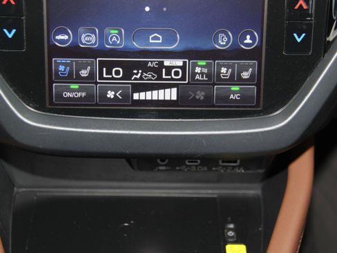 Used 2025 Subaru Forester Touring AWD/4WD image 18