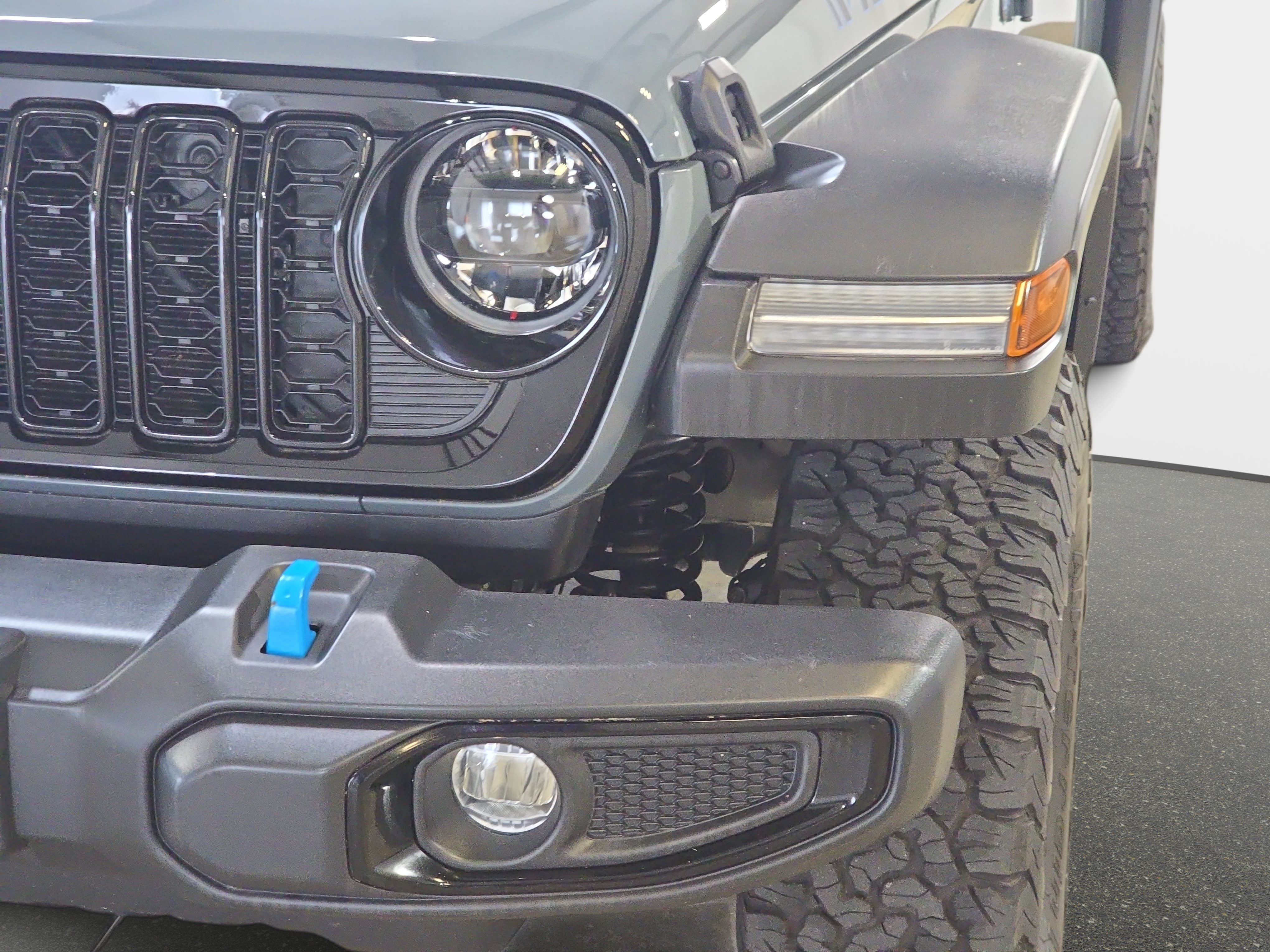 Used 2024 Jeep Wrangler Unlimited AWD/4WD image 28
