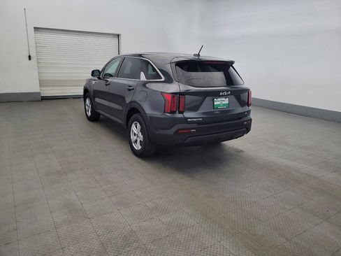 Used 2023 Kia Sorento LX AWD/4WD image 5
