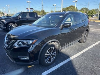 Used 2017 Nissan Rogue SL