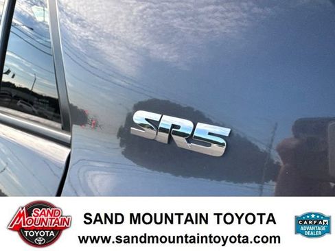 Used 2016 Toyota 4Runner SR5 RWD image 9