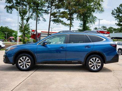 Used 2020 Subaru Outback Premium AWD/4WD image 2