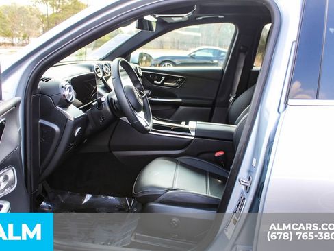 Used 2025 Mercedes-Benz GLC 350e GLC 350e image 16