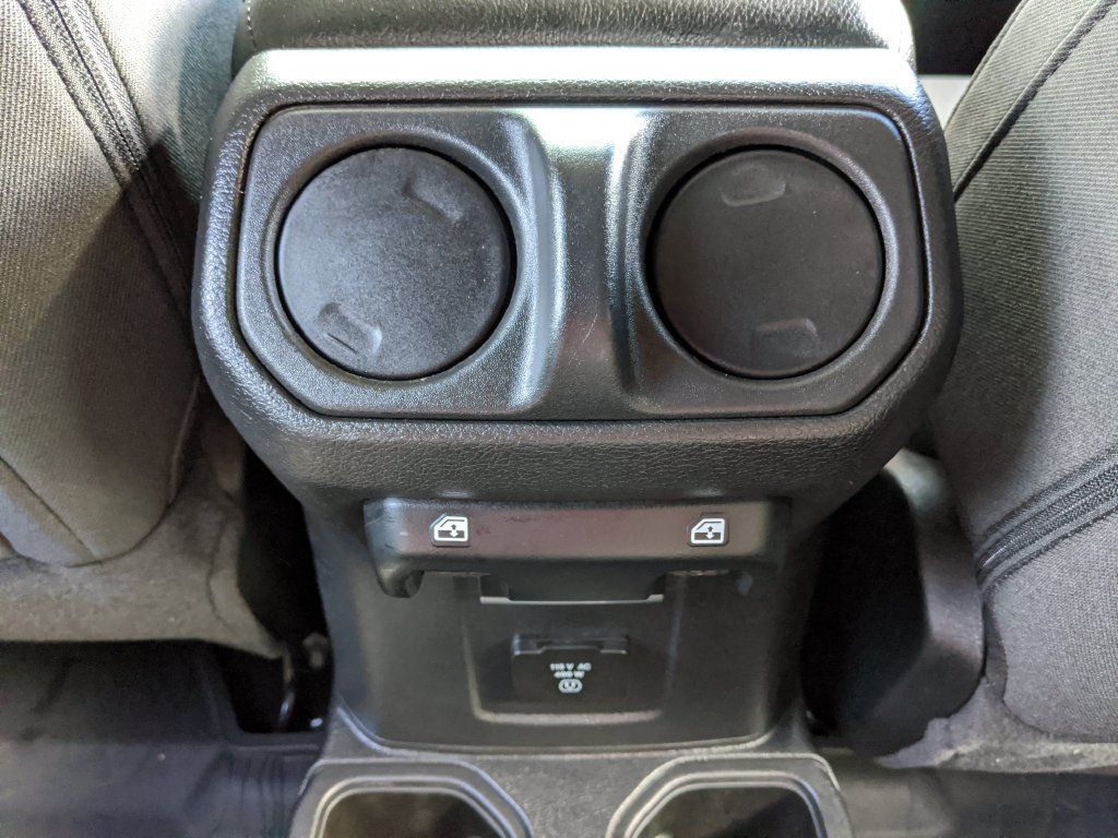Used 2023 Jeep Gladiator Rubicon w/ Cold Weather Group AWD/4WD image 15