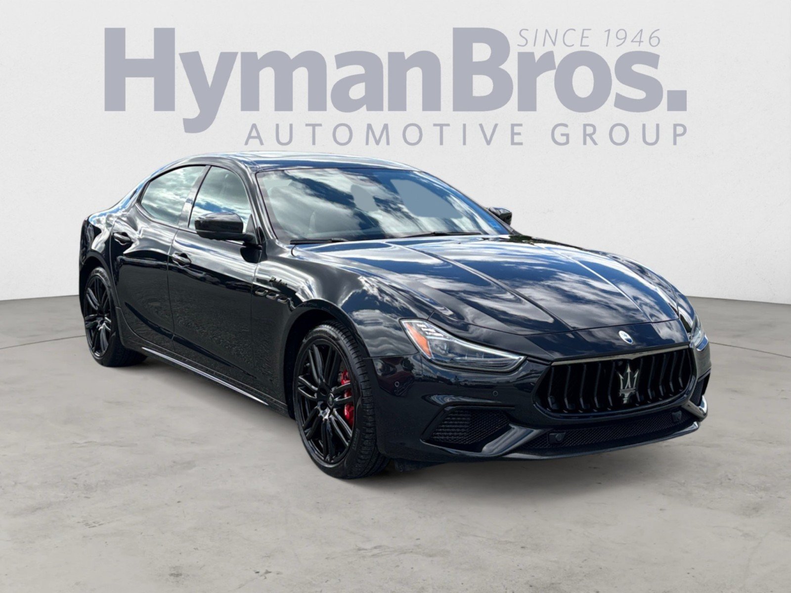 Used 2023 Maserati Ghibli Modena Q4 AWD/4WD image 1
