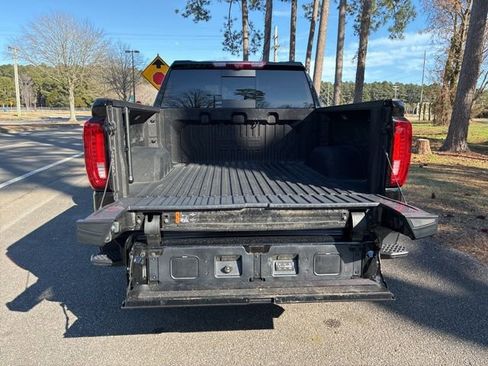 Used 2025 GMC Sierra 1500 Denali Ultimate image 18