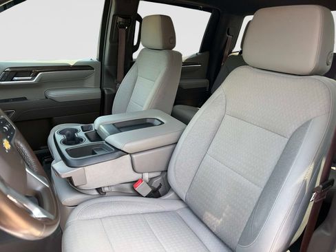 Used 2022 Chevrolet Silverado 1500 LT AWD/4WD image 21