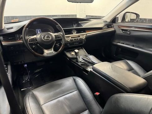Used 2016 Lexus ES 350 w/ Navigation System Package FWD image 7