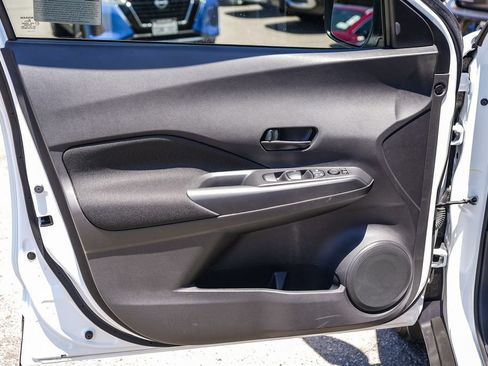 Used 2025 Nissan Kicks Play S FWD image 21