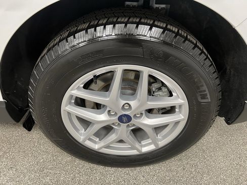 Used 2024 Ford Edge SEL image 19