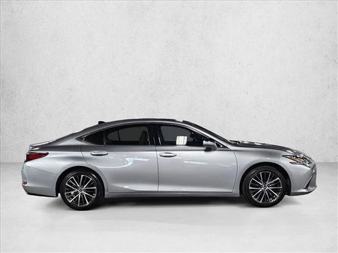 Used 2025 Lexus ES 350 w/ Premium Package image 4