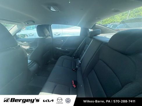 Used 2021 Chevrolet Malibu RS FWD image 13