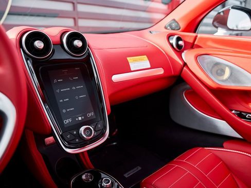 Used 2025 McLaren GTS image 60