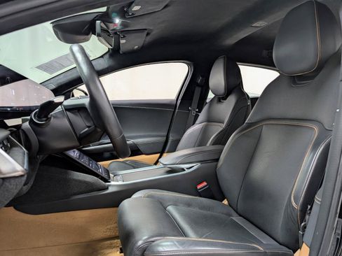 Used 2024 Lucid Air Touring AWD/4WD image 18