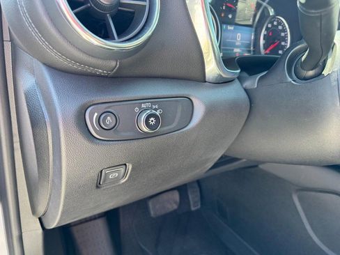 Used 2022 Chevrolet Blazer LT image 14