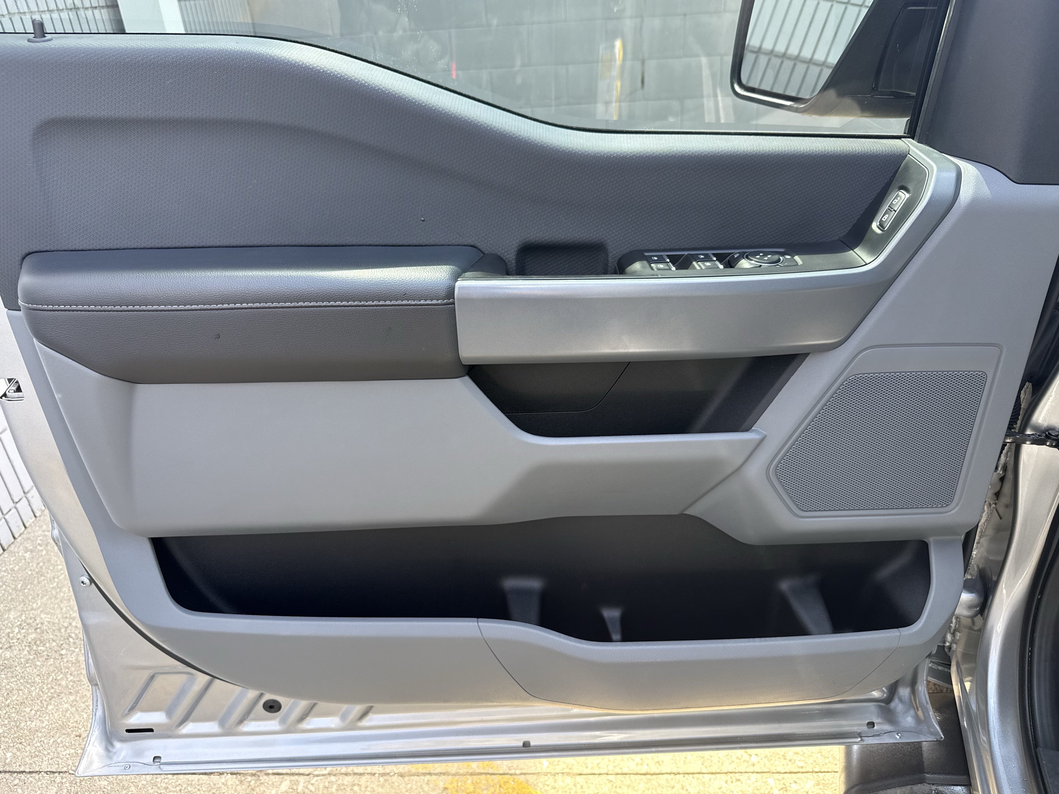 Used 2023 Ford F150 XLT AWD/4WD image 11