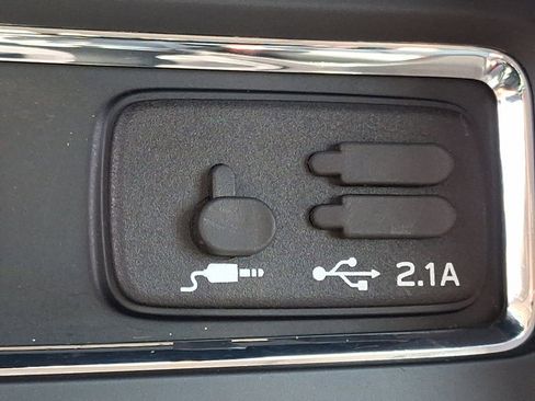 Used 2019 Subaru Ascent Limited w/ Popular Package #3 AWD/4WD image 24